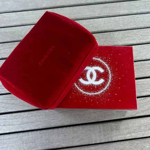 Chanel Rouge Coco Lip Gloss Trio and Cosmetic Case - Picture 2 of 5